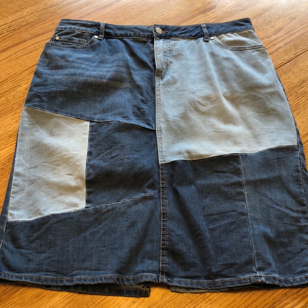 Est. 1946 Denim skirt size 14
